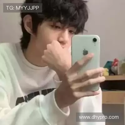劳真杨